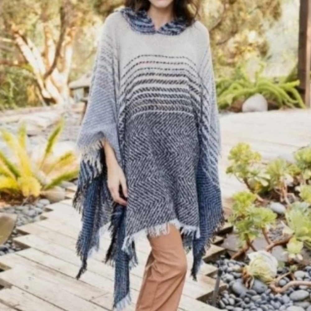 💝Boutique~Hooded Poncho w/Herringbone Tweed 🧶Knit Design